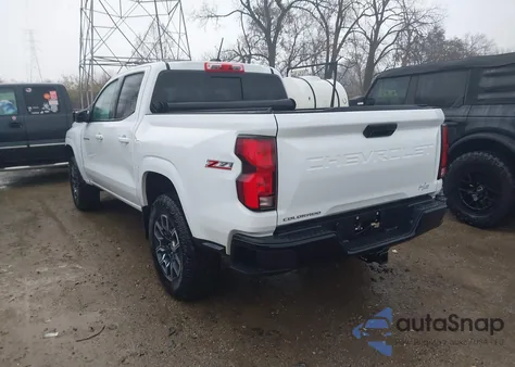 2023 Chevrolet Colorado 4Wd Short Box Z71 z USA, uszkodzony, nr VIN 1GCPTDEK3P1232961